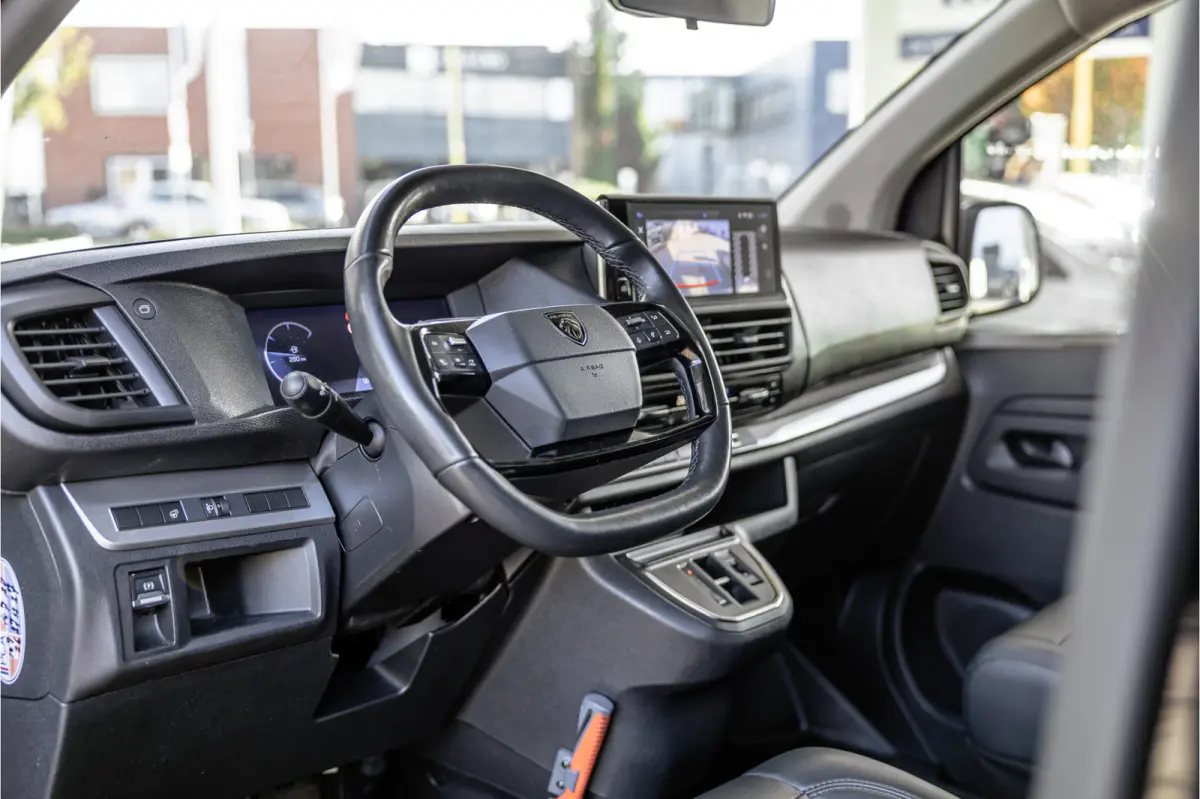 2.0 BlueHDi 180 L3 Sport DC | LED | ACC | Lederen bekleding | CarPlay | Camera | Blind Spot | Trekhaak | Stoelverwarming | Orig. NL auto