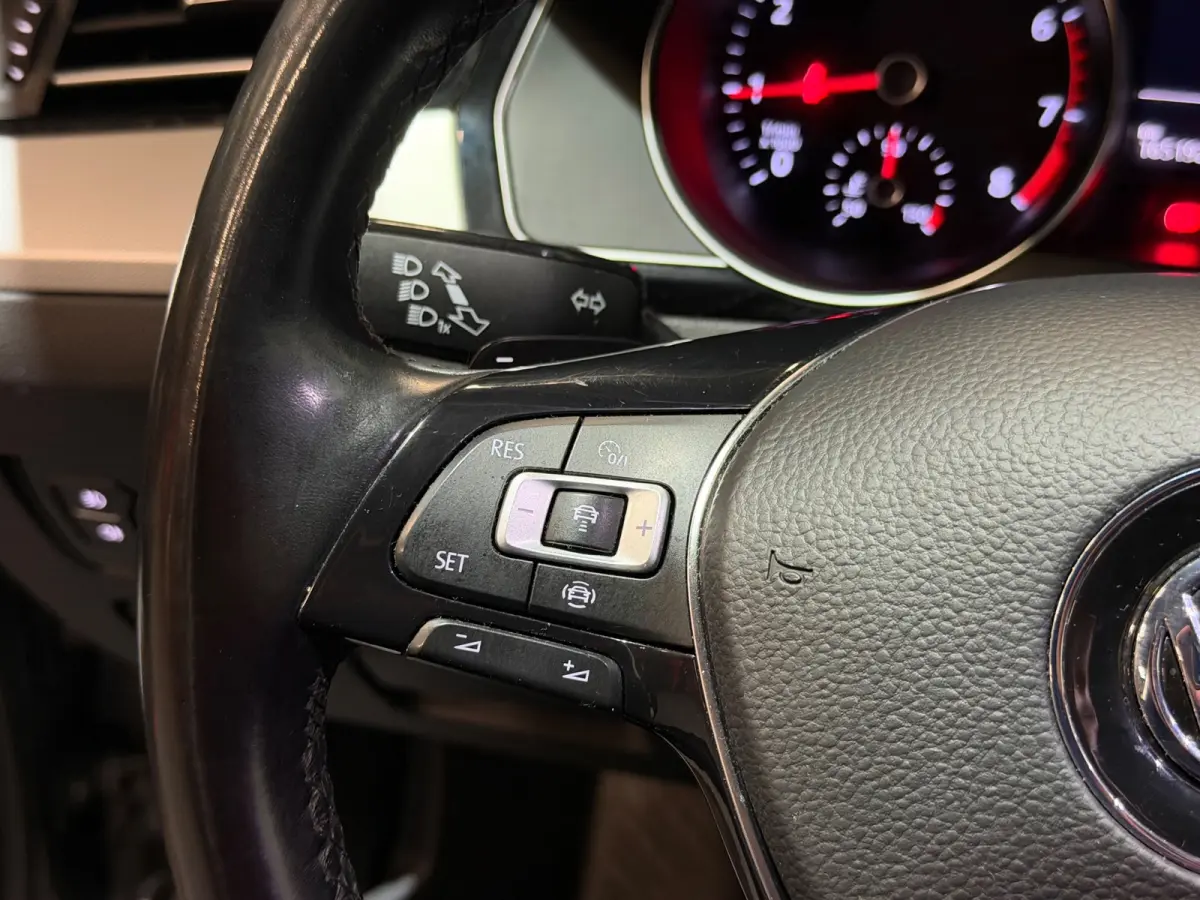 1.5 TSI Comfortline Business DSG/LED/NAVI/CRUISE/CARPLAY/PDC/KEYLESS/ACC/FRONT-ASSIST/PARK-PILOT/12-MND-