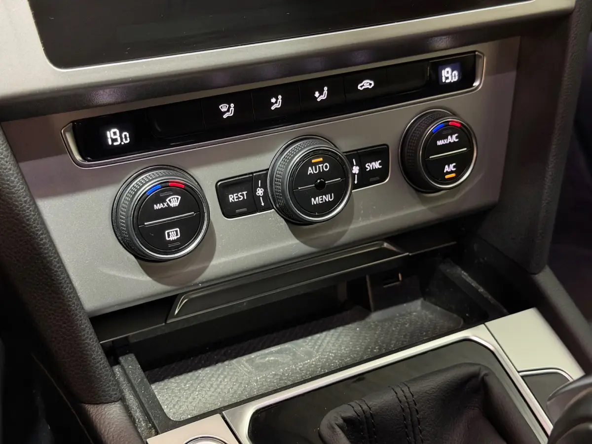 1.5 TSI Comfortline Business DSG/LED/NAVI/CRUISE/CARPLAY/PDC/KEYLESS/ACC/FRONT-ASSIST/PARK-PILOT/12-MND-