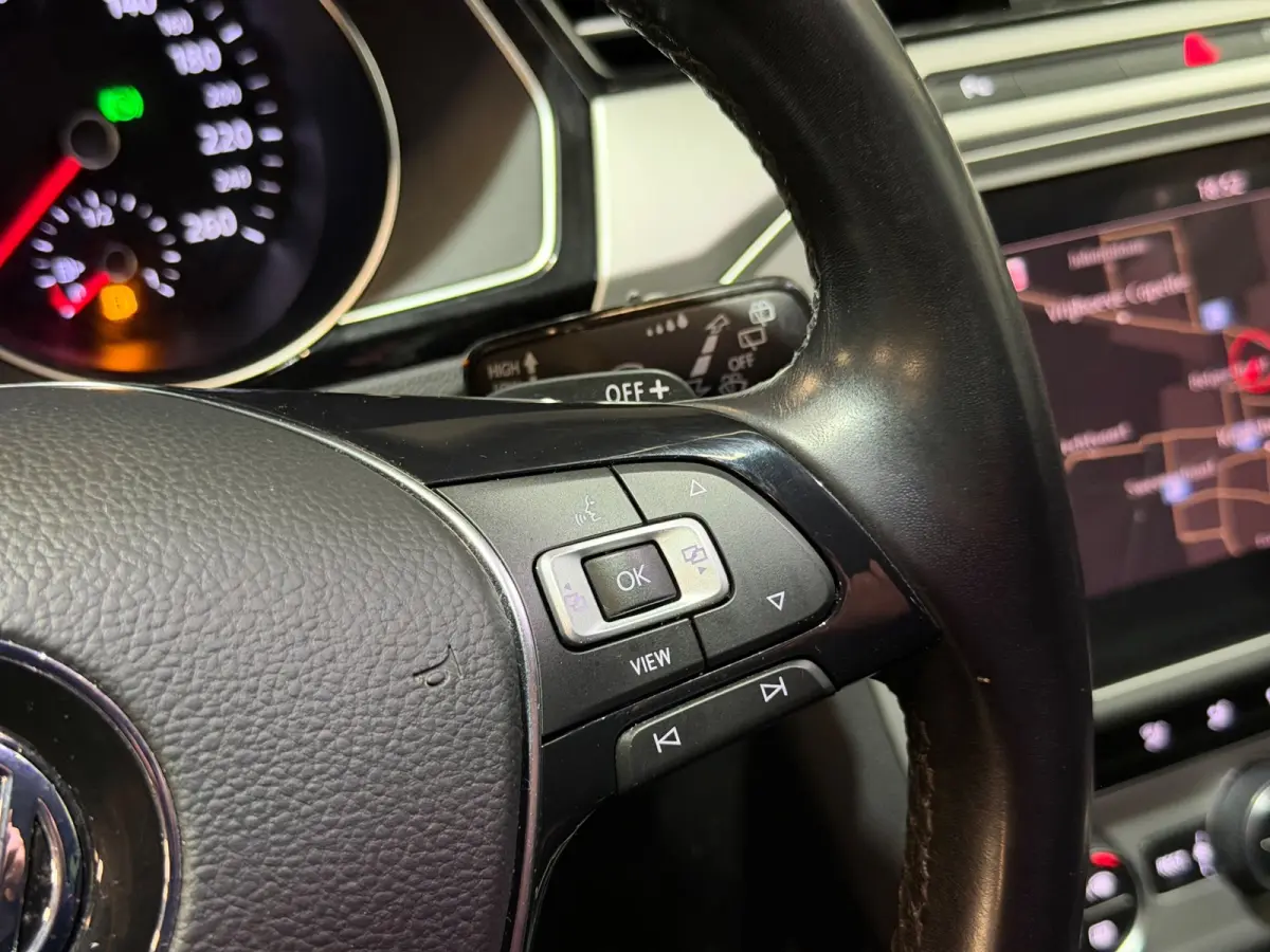 1.5 TSI Comfortline Business DSG/LED/NAVI/CRUISE/CARPLAY/PDC/KEYLESS/ACC/FRONT-ASSIST/PARK-PILOT/12-MND-