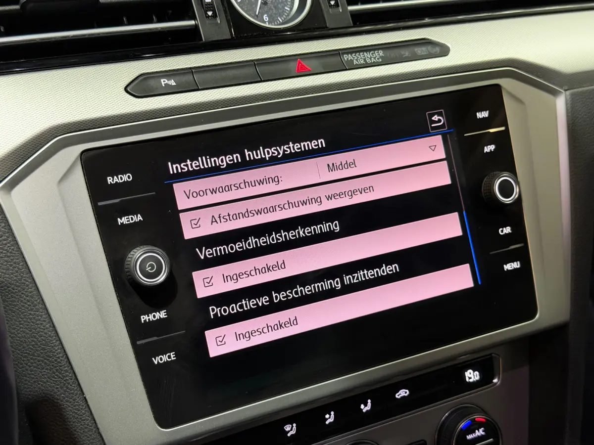 1.5 TSI Comfortline Business DSG/LED/NAVI/CRUISE/CARPLAY/PDC/KEYLESS/ACC/FRONT-ASSIST/PARK-PILOT/12-MND-