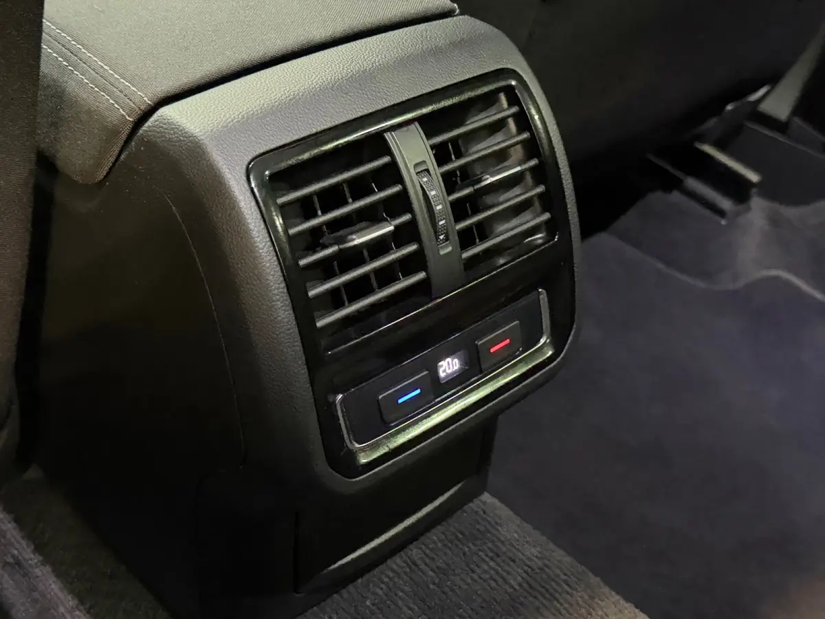 1.5 TSI Comfortline Business DSG/LED/NAVI/CRUISE/CARPLAY/PDC/KEYLESS/ACC/FRONT-ASSIST/PARK-PILOT/12-MND-