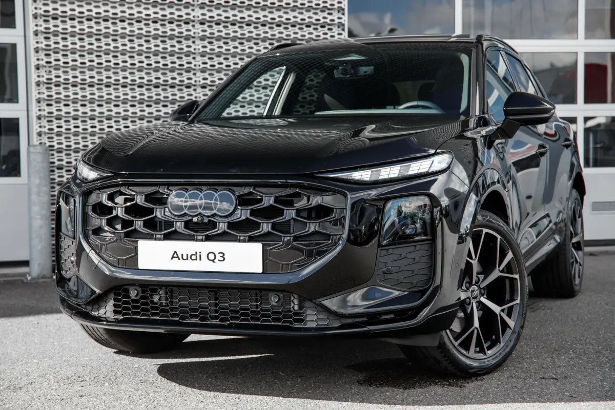 S edition | Adaptive cruise control | Audi sound system | Cruise control