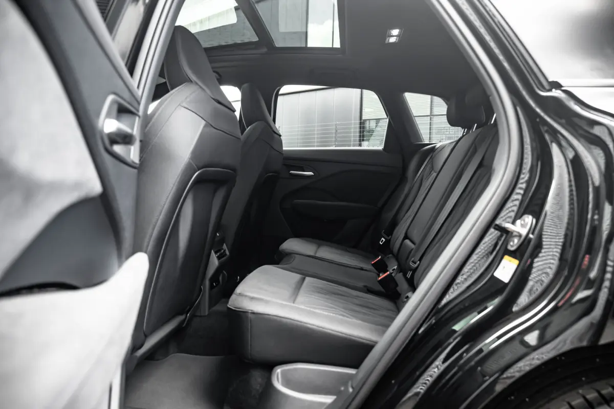 S edition | Adaptive cruise control | Audi sound system | Cruise control