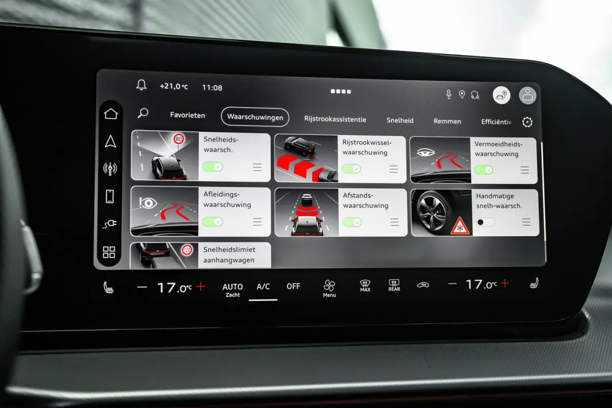 S edition | Adaptive cruise control | Audi sound system | Cruise control