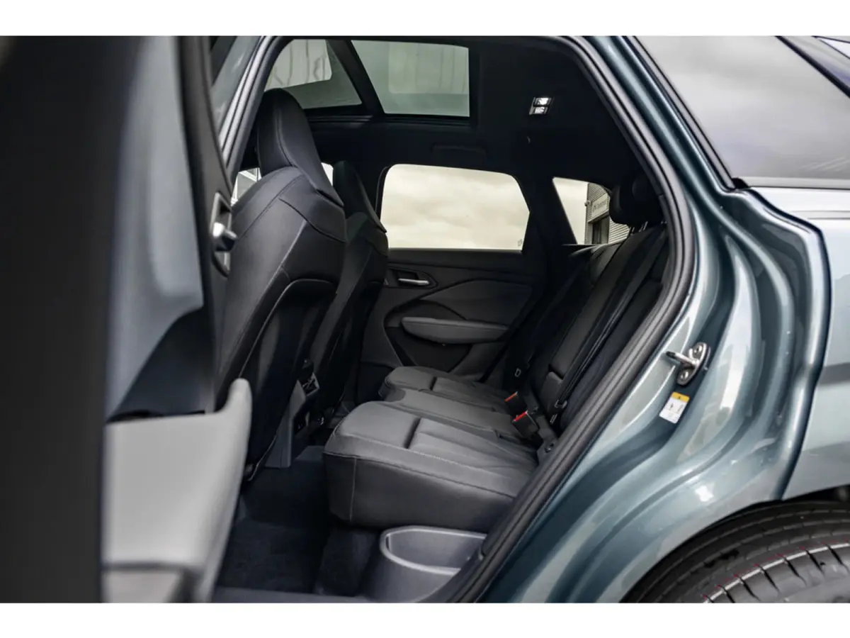 S edition | Adaptive cruise control | Audi sound system | Cruise control