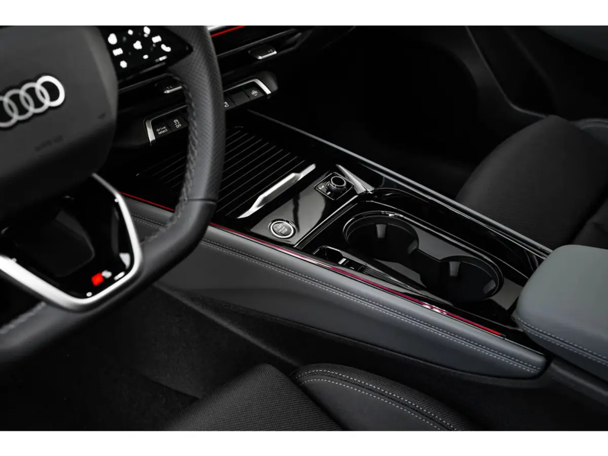S edition | Adaptive cruise control | Audi sound system | Cruise control