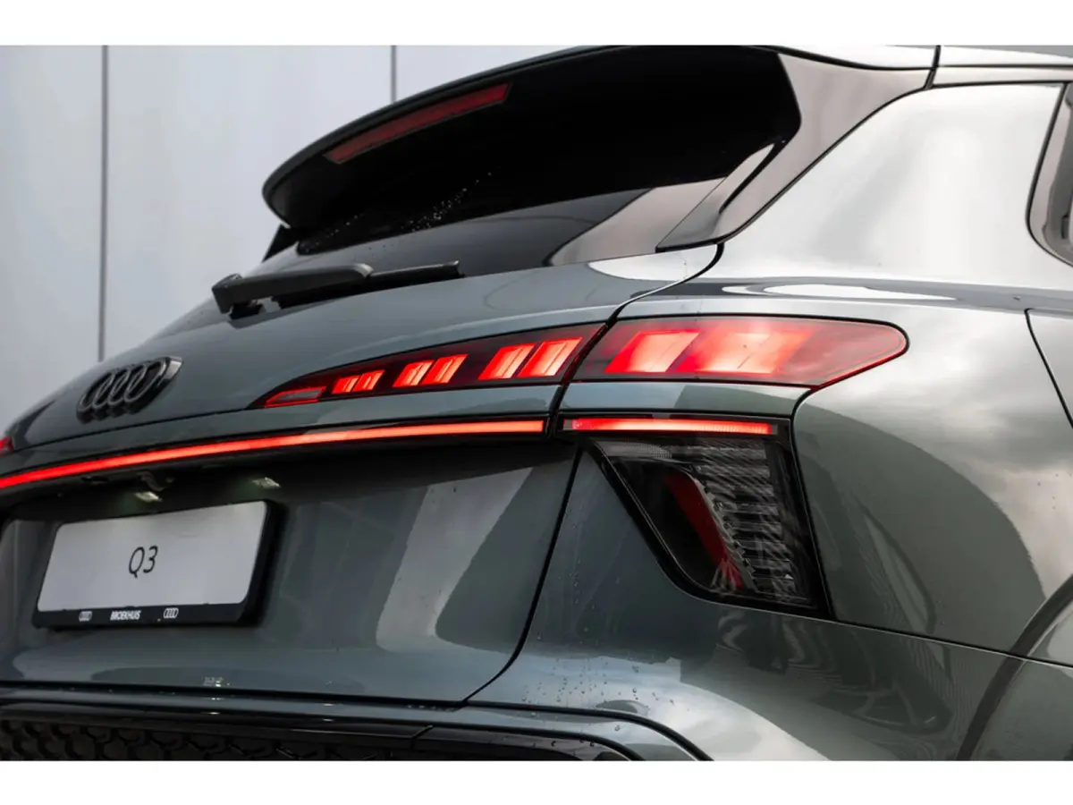 S edition | Adaptive cruise control | Audi sound system | Cruise control