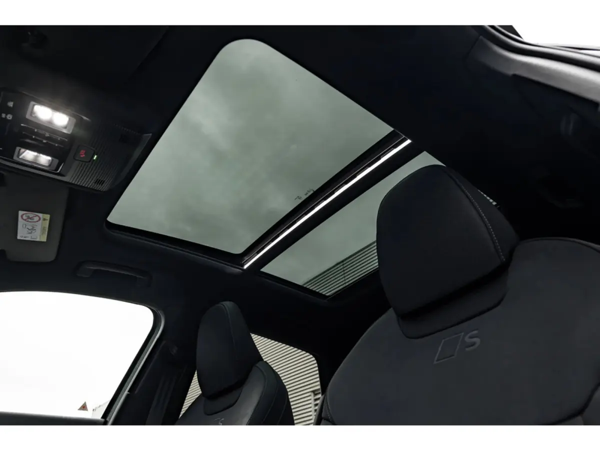 S edition | Adaptive cruise control | Audi sound system | Cruise control