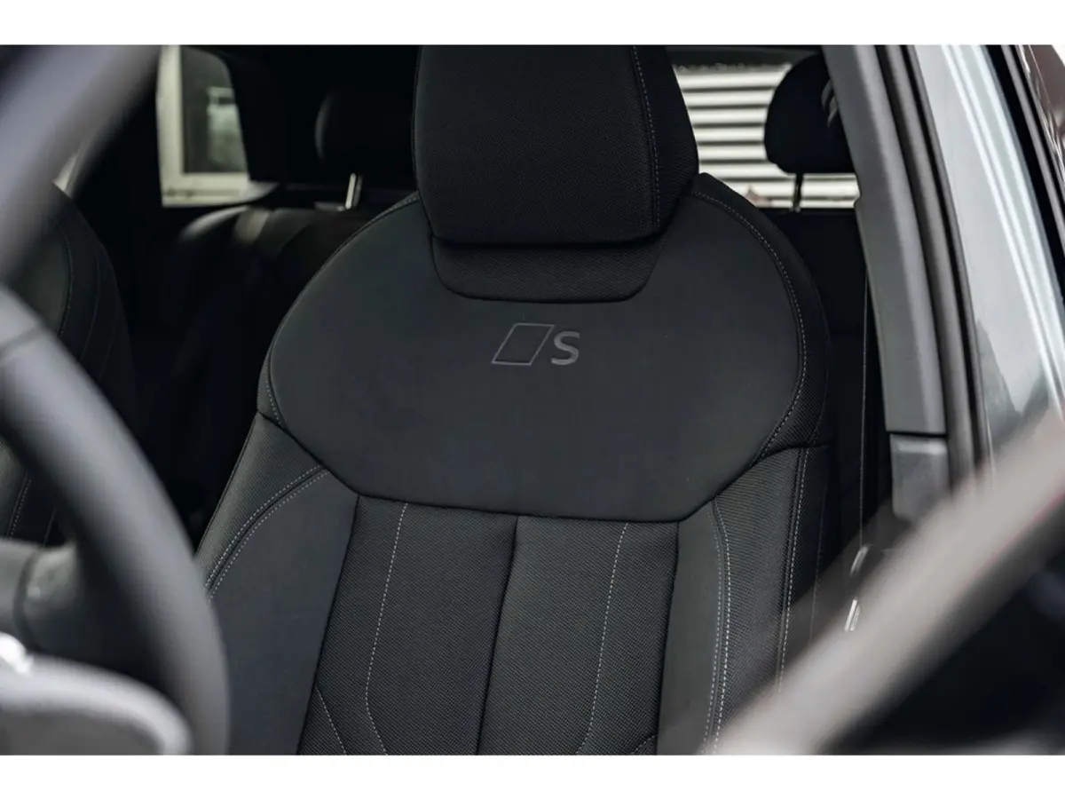 S edition | Adaptive cruise control | Audi sound system | Cruise control