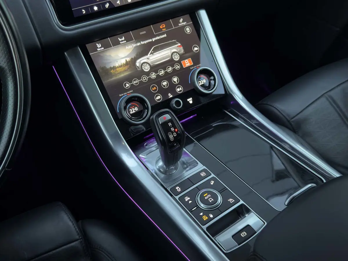 P400e Autobiography Dynamic, Pano, Alcantara, HUD, Koelkast, Stoelventilatie/verwarming, Meridian,