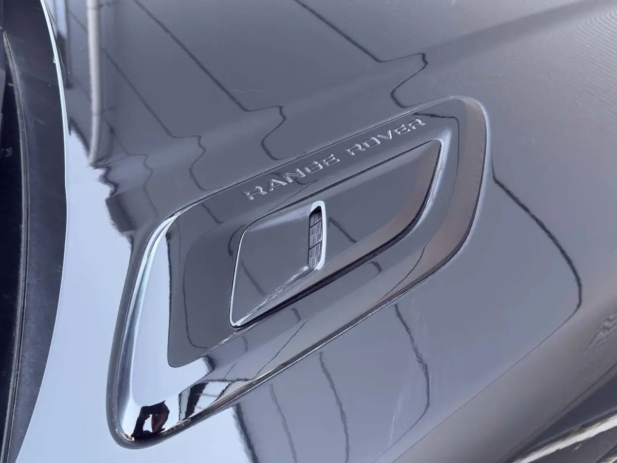 P400e Autobiography Dynamic, Pano, Alcantara, HUD, Koelkast, Stoelventilatie/verwarming, Meridian,