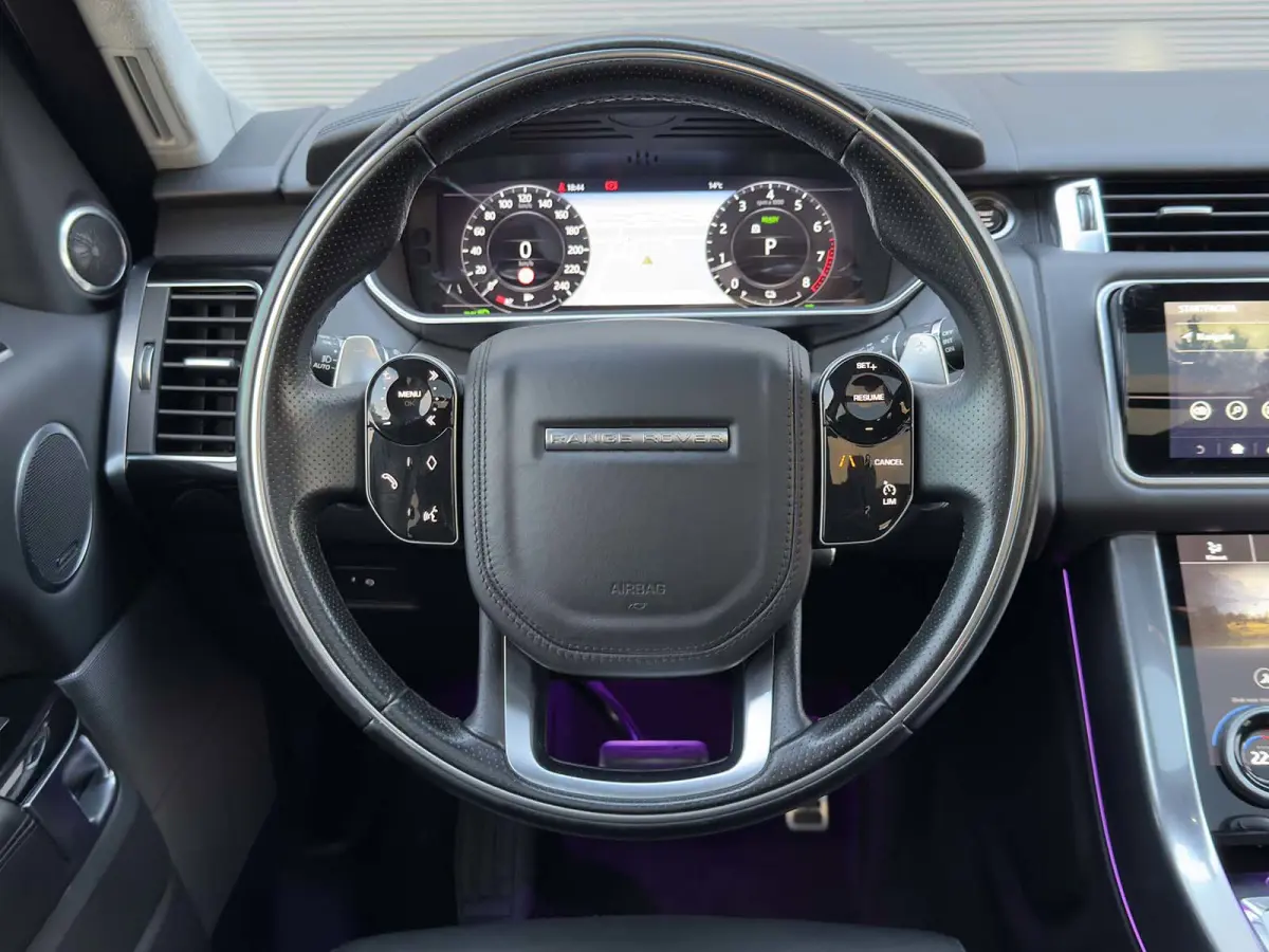 P400e Autobiography Dynamic, Pano, Alcantara, HUD, Koelkast, Stoelventilatie/verwarming, Meridian,