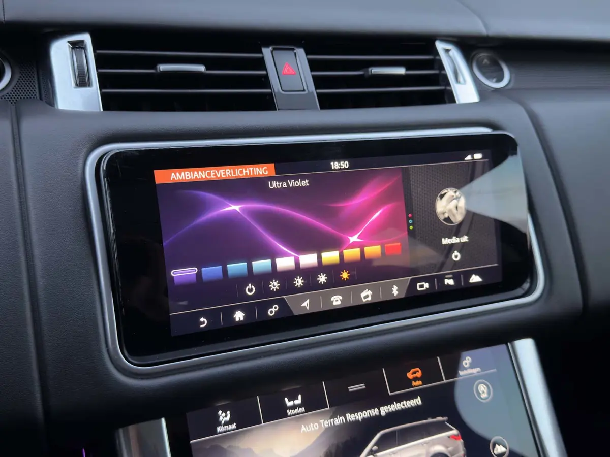 P400e Autobiography Dynamic, Pano, Alcantara, HUD, Koelkast, Stoelventilatie/verwarming, Meridian,