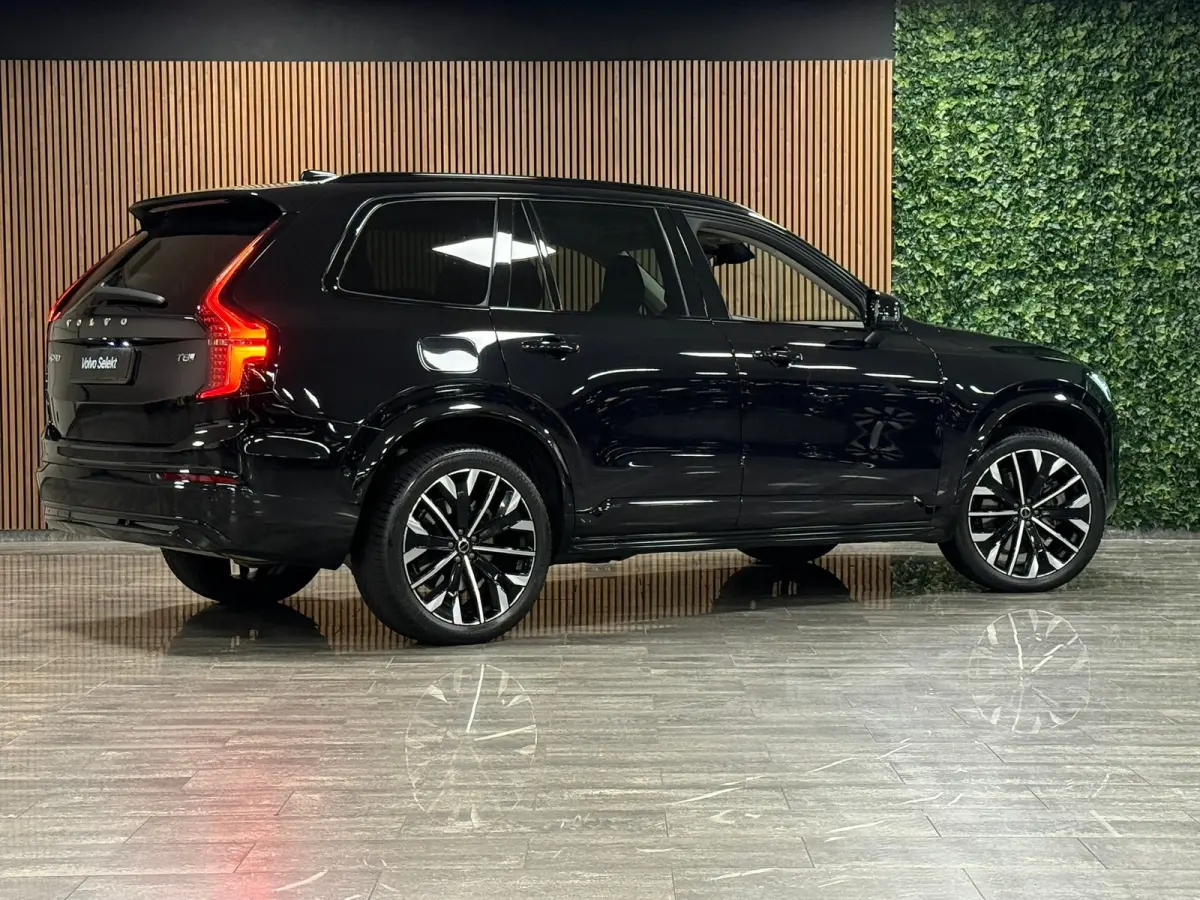 T8 AWD Recharge Ultra Dark | Facelift | Luchtvering | 360 Camera | Head-Up Display | Harman Kardon | 455pk | Adaptieve Cruise Control | Stoelverwarming voor+achter | Stuurwielverwarming | Sc