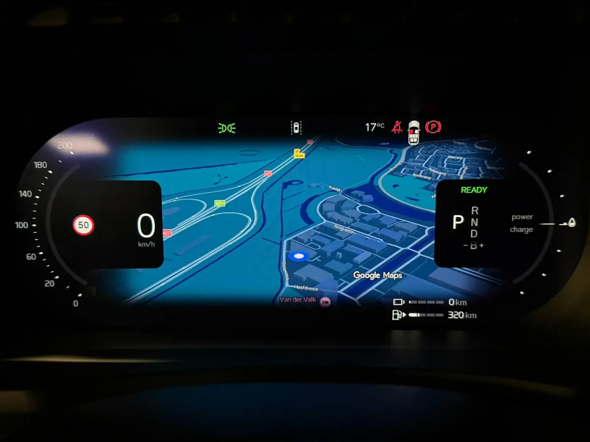 T8 AWD Recharge Ultra Dark | Facelift | Luchtvering | 360 Camera | Head-Up Display | Harman Kardon | 455pk | Adaptieve Cruise Control | Stoelverwarming voor+achter | Stuurwielverwarming | Sc