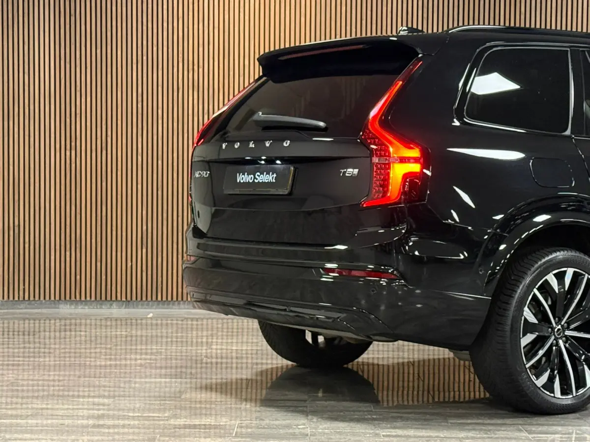 T8 AWD Recharge Ultra Dark | Facelift | Luchtvering | 360 Camera | Head-Up Display | Harman Kardon | 455pk | Adaptieve Cruise Control | Stoelverwarming voor+achter | Stuurwielverwarming | Sc