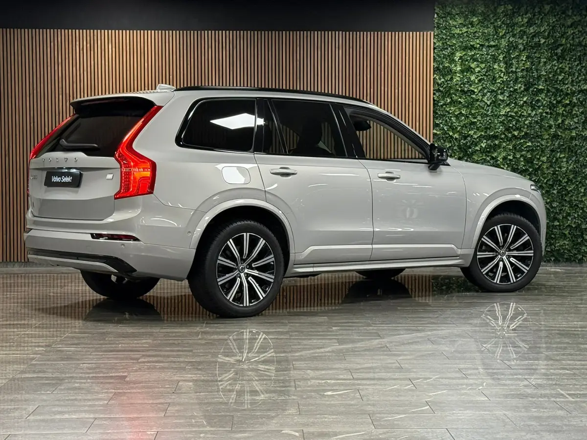 T8 AWD Recharge Ultra Ultimate Dark | Trekhaak | Stoelventilatie | 360 Camera | Head-Up Display | Harman Kardon | 455pk | Stoelmassage | Adaptieve Cruise Control | Stoelverwarming voor+achte