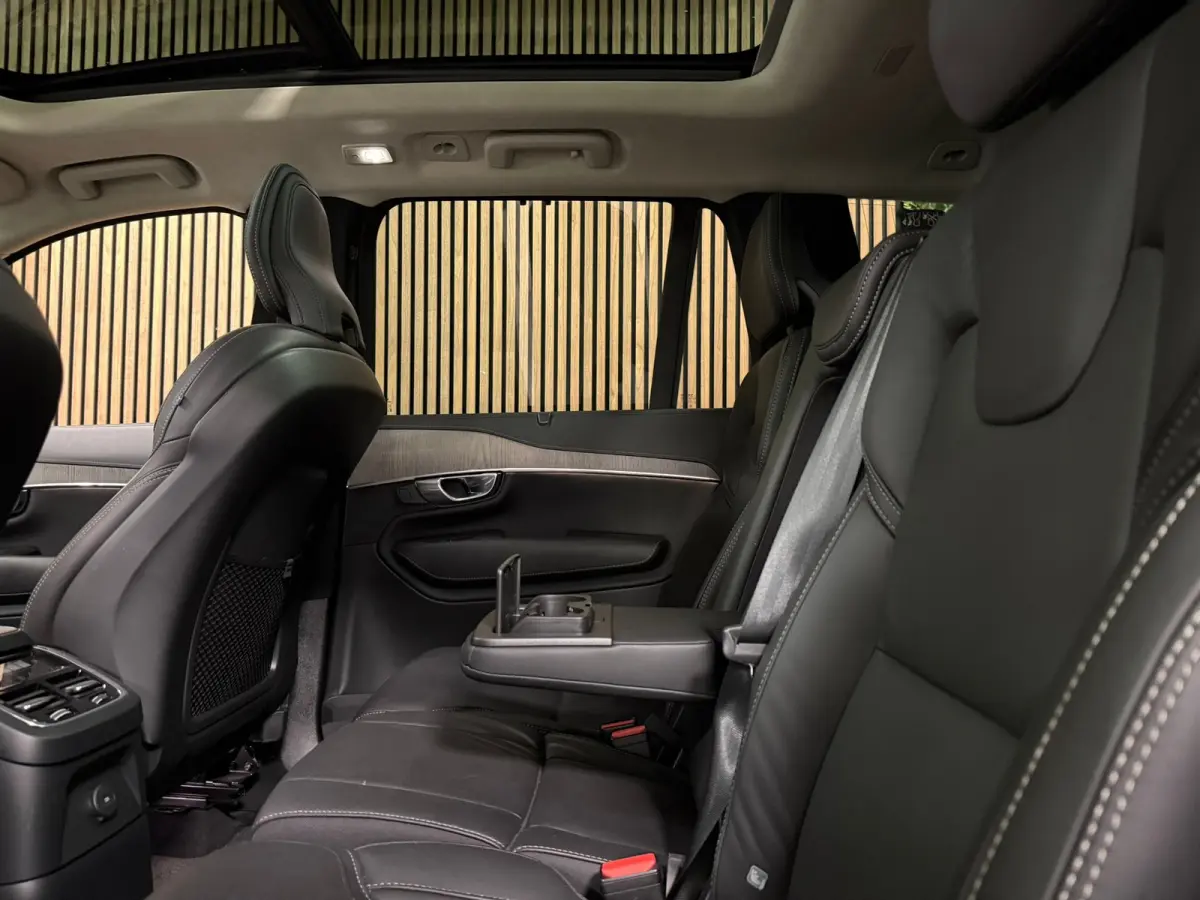 T8 AWD Recharge Ultra Ultimate Dark | Trekhaak | Stoelventilatie | 360 Camera | Head-Up Display | Harman Kardon | 455pk | Stoelmassage | Adaptieve Cruise Control | Stoelverwarming voor+achte