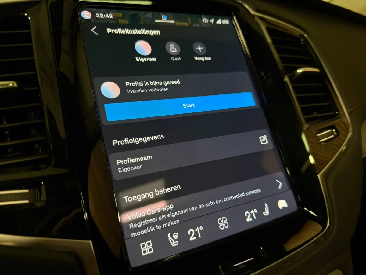 T8 AWD Recharge Ultra Ultimate Dark | Trekhaak | Stoelventilatie | 360 Camera | Head-Up Display | Harman Kardon | 455pk | Stoelmassage | Adaptieve Cruise Control | Stoelverwarming voor+achte