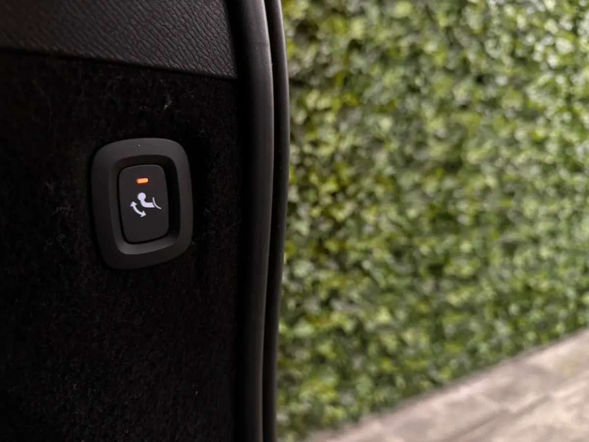 T8 AWD Recharge Ultra Ultimate Dark | Trekhaak | Stoelventilatie | 360 Camera | Head-Up Display | Harman Kardon | 455pk | Stoelmassage | Adaptieve Cruise Control | Stoelverwarming voor+achte