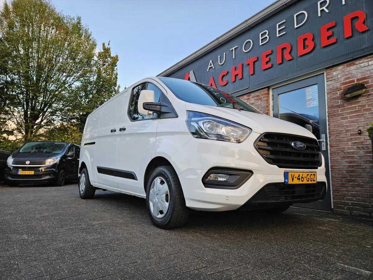 300 2.0 TDCI L2H1 Trend Trekhaak! 3-Zitplaatsen! 131PK! Mooie/Nette Bus! Airco!