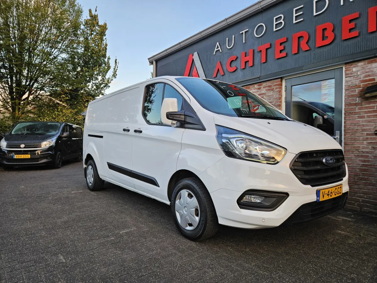 300 2.0 TDCI L2H1 Trend Trekhaak! 3-Zitplaatsen! 131PK! Mooie/Nette Bus! Airco!