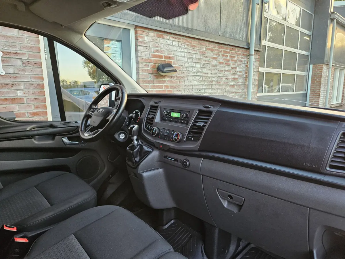 300 2.0 TDCI L2H1 Trend Trekhaak! 3-Zitplaatsen! 131PK! Mooie/Nette Bus! Airco!