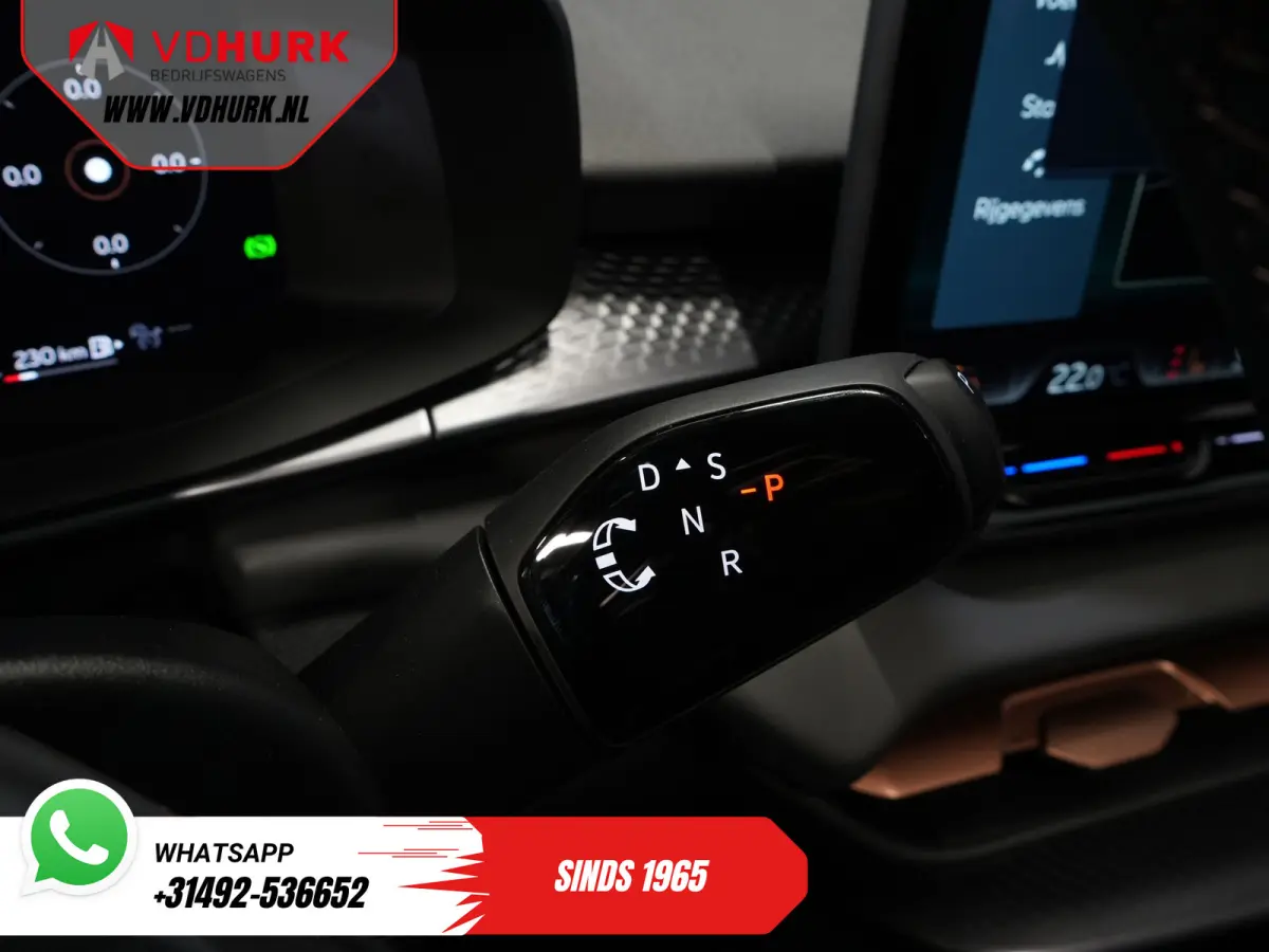 1.5 TSI e-Hybrid 272 pk VZ Limited Pano/ Elek.Trekhaak/ Sennheiser/ 360 Camera/ Matrix/ Snellader/ Elek.klep/ Head-up/ Memory/ Standkachel/ Stoelverw./ Carplay/ Adapt.Cruise/ PDC/ 20'' LMV