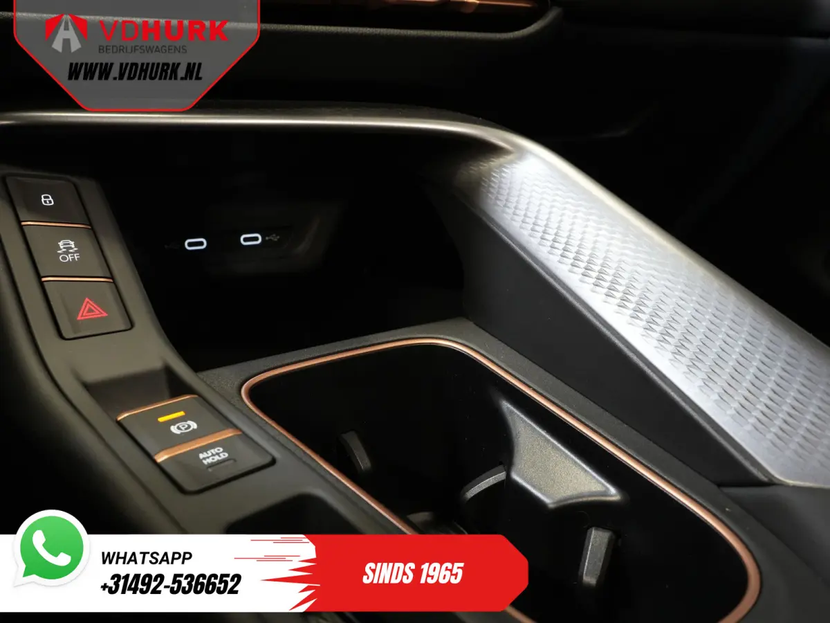 1.5 TSI e-Hybrid 272 pk VZ Limited Pano/ Elek.Trekhaak/ Sennheiser/ 360 Camera/ Matrix/ Snellader/ Elek.klep/ Head-up/ Memory/ Standkachel/ Stoelverw./ Carplay/ Adapt.Cruise/ PDC/ 20'' LMV