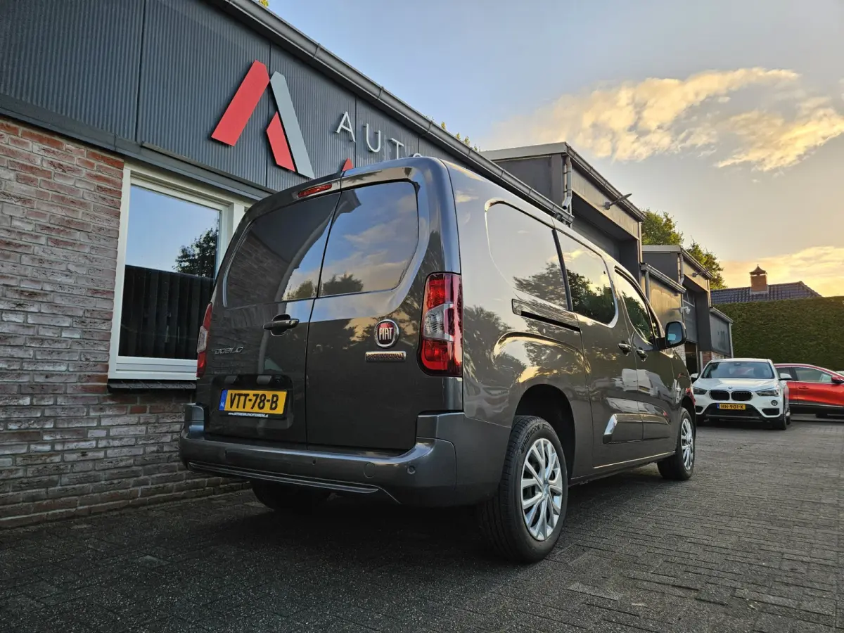 1.5D 130pk L2 1000kg Automaat! 130PK! NAP! Mooie/Nette Bus! Carplay! Camera!