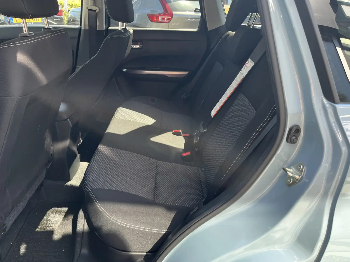 1.4 Boosterjet Smart Hybrid Select Automaat  €2.000,- voordeel | Meerdere kleuren leverbaar |  Bi-Tone | Adapt. Cruise | Camera | Dodehoek | Rijstrook | Stoelverwarming | etc. etc.