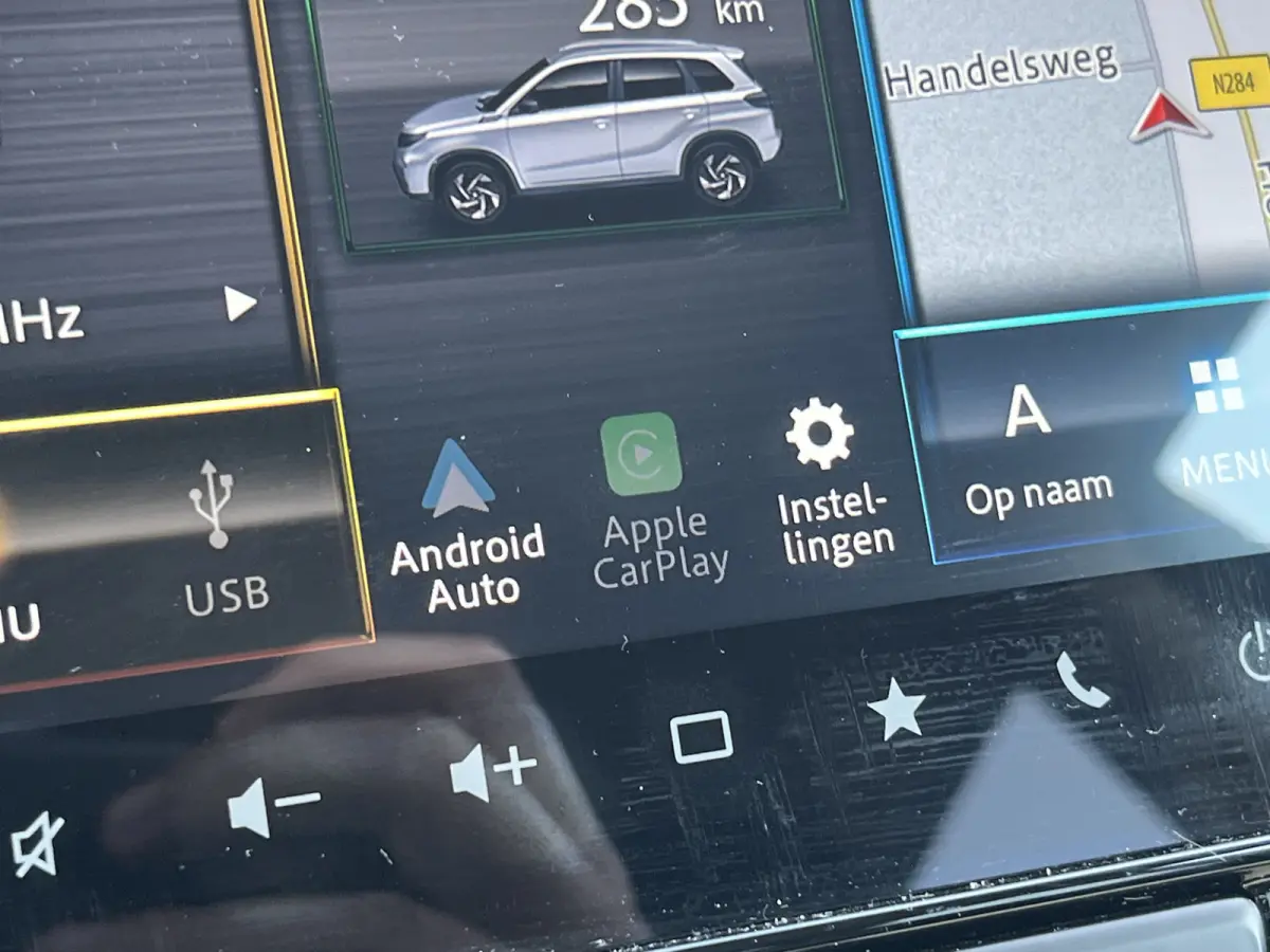 1.4 Boosterjet Smart Hybrid Select | €2.000,- voordeel | Meerdere kleuren leverbaar | Bi-Tone | Adapt. Cruise | Camera | Dodehoek | Rijstrook | Stoelverwarming | etc. etc.