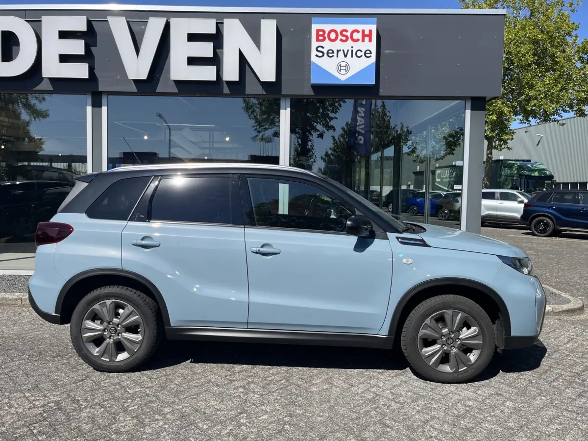 1.4 Boosterjet Smart Hybrid Select | €2.000,- voordeel | Meerdere kleuren leverbaar | Bi-Tone | Adapt. Cruise | Camera | Dodehoek | Rijstrook | Stoelverwarming | etc. etc.