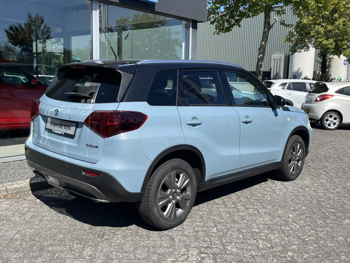 1.4 Boosterjet Smart Hybrid Select | €2.000,- voordeel | Meerdere kleuren leverbaar | Bi-Tone | Adapt. Cruise | Camera | Dodehoek | Rijstrook | Stoelverwarming | etc. etc.