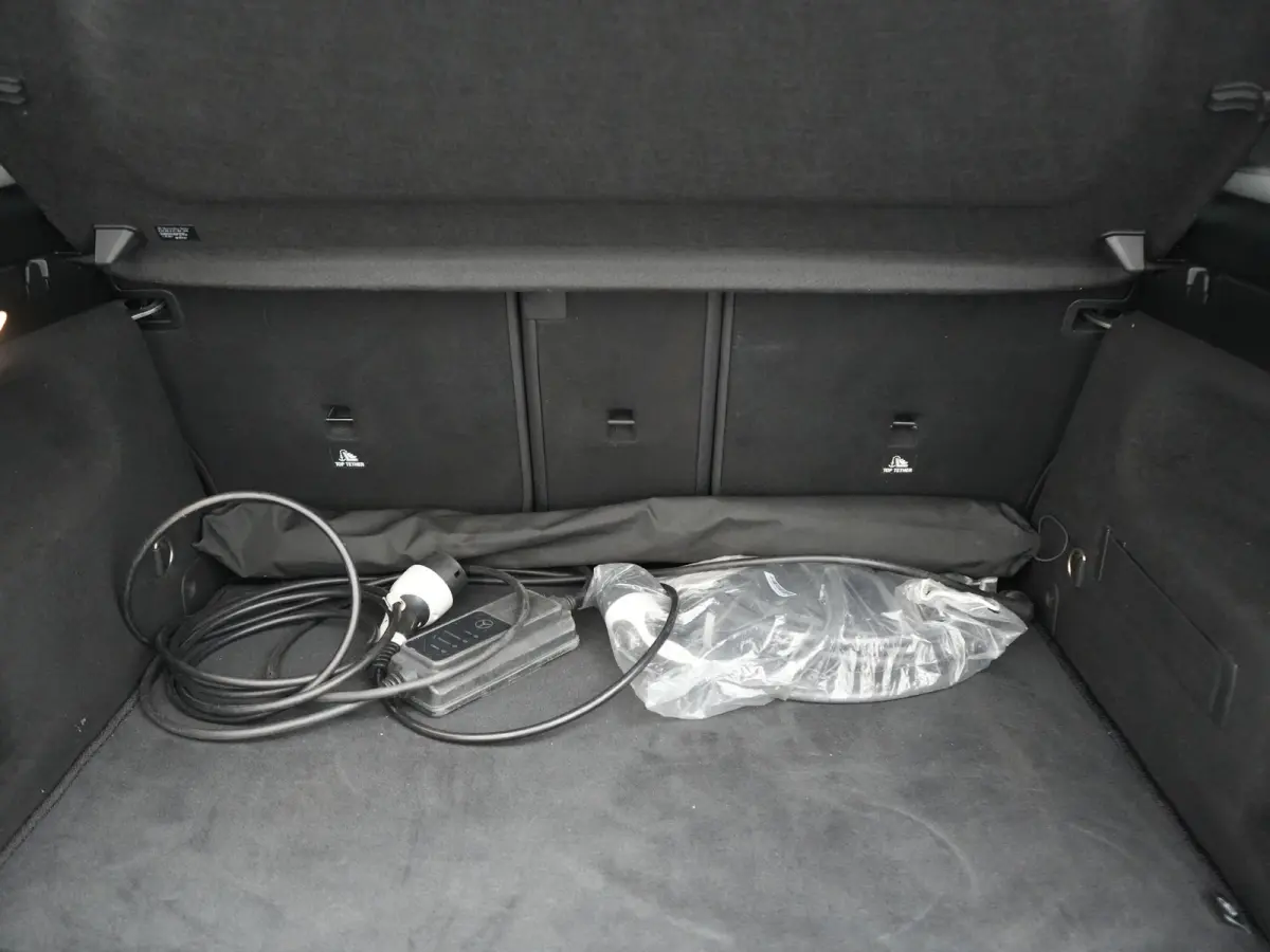 250 e Business Line PHEV 218pk Dealer O.H. | SOH 95% | Stoelverwarming | Apple Carplay | Cruise Control | Widescreen Navi | Draadloze Telefoonlader | Park Assist | Lane Assist | DAB | LED Ko
