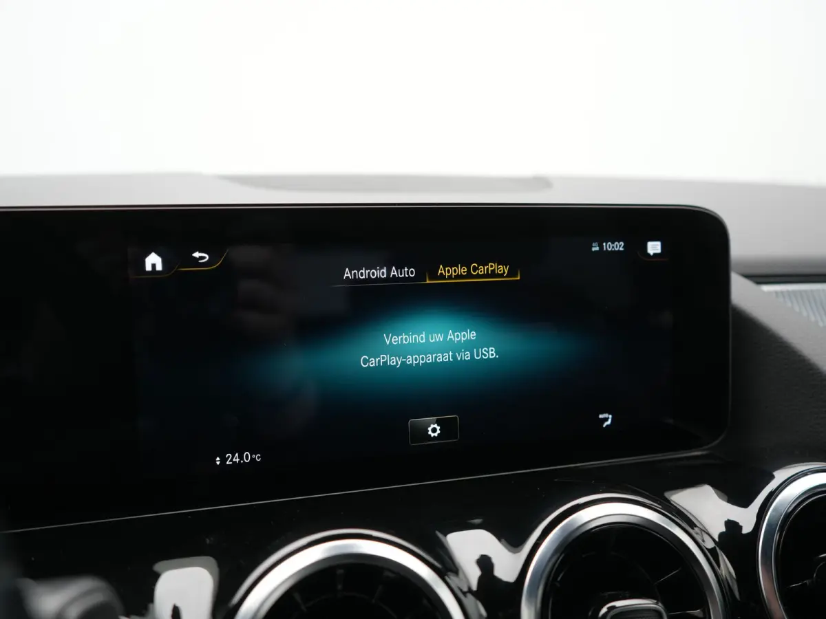 250 e Business Line PHEV 218pk Dealer O.H. | SOH 95% | Stoelverwarming | Apple Carplay | Cruise Control | Widescreen Navi | Draadloze Telefoonlader | Park Assist | Lane Assist | DAB | LED Ko
