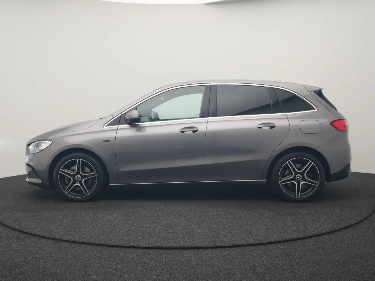 250 e Business Line PHEV 218pk Dealer O.H. | SOH 95% | Stoelverwarming | Apple Carplay | Cruise Control | Widescreen Navi | Draadloze Telefoonlader | Park Assist | Lane Assist | DAB | LED Ko