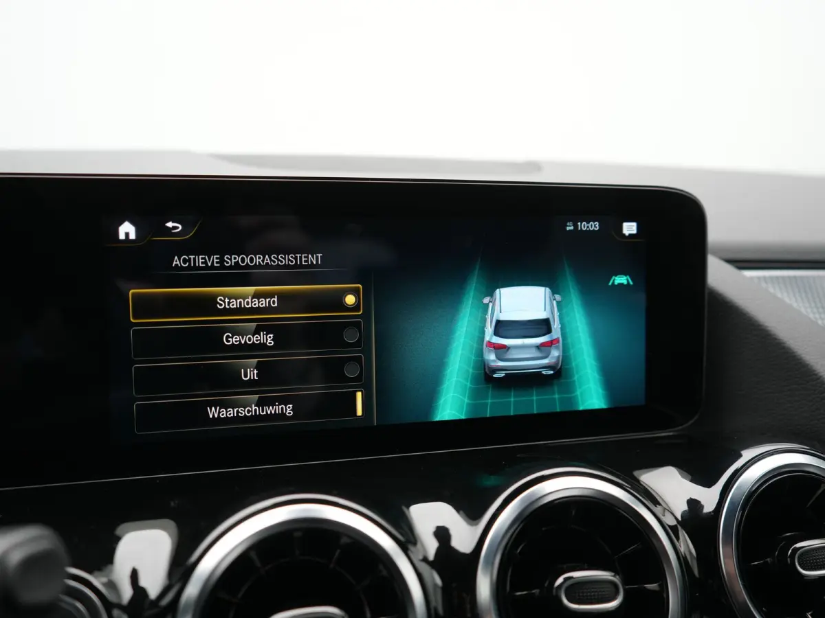 250 e Business Line PHEV 218pk Dealer O.H. | SOH 95% | Stoelverwarming | Apple Carplay | Cruise Control | Widescreen Navi | Draadloze Telefoonlader | Park Assist | Lane Assist | DAB | LED Ko