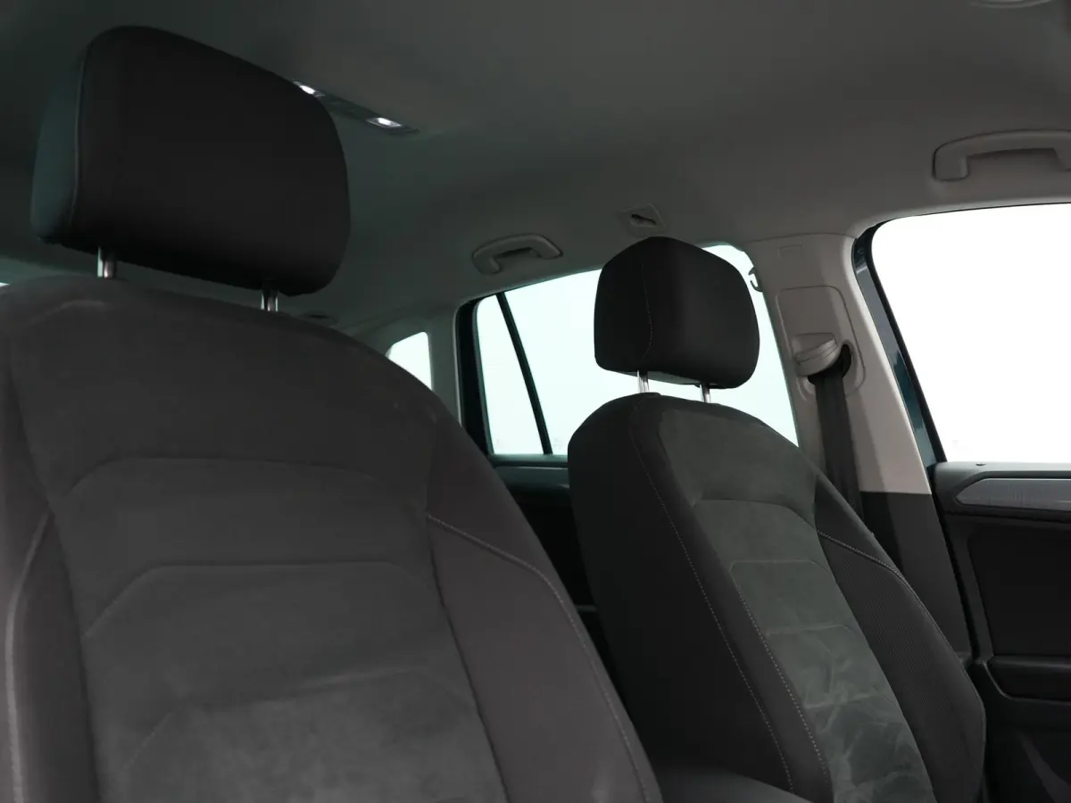 1.4 TSI eHybrid Elegance PHEV 245pk Dealer O.H. | SOH 88,4% | Trekhaak Af Fabriek | Adaptive Cruise | Camera | Alcantara Sportstoelen Massage & Verwarmd | Stuur Verwarmd | Apple Carplay | Na