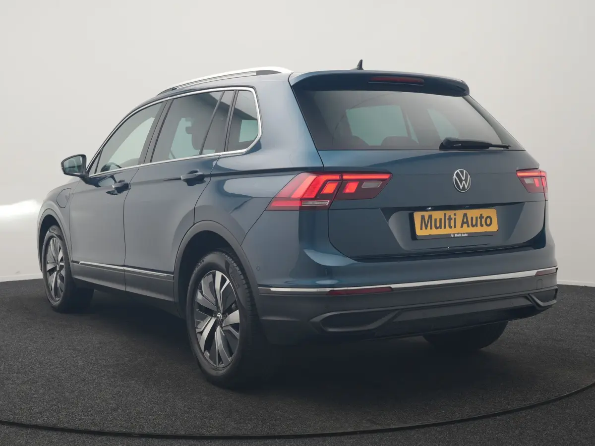 1.4 TSI eHybrid Elegance PHEV 245pk Dealer O.H. | SOH 88,4% | Trekhaak Af Fabriek | Adaptive Cruise | Camera | Alcantara Sportstoelen Massage & Verwarmd | Stuur Verwarmd | Apple Carplay | Na