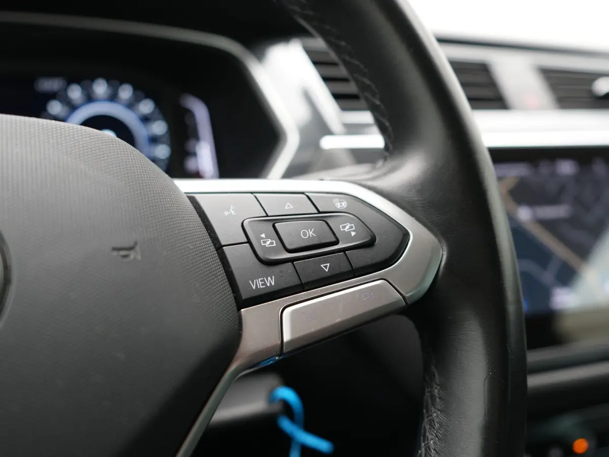 1.4 TSI eHybrid Elegance PHEV 245pk Dealer O.H. | SOH 88,4% | Trekhaak Af Fabriek | Adaptive Cruise | Camera | Alcantara Sportstoelen Massage & Verwarmd | Stuur Verwarmd | Apple Carplay | Na