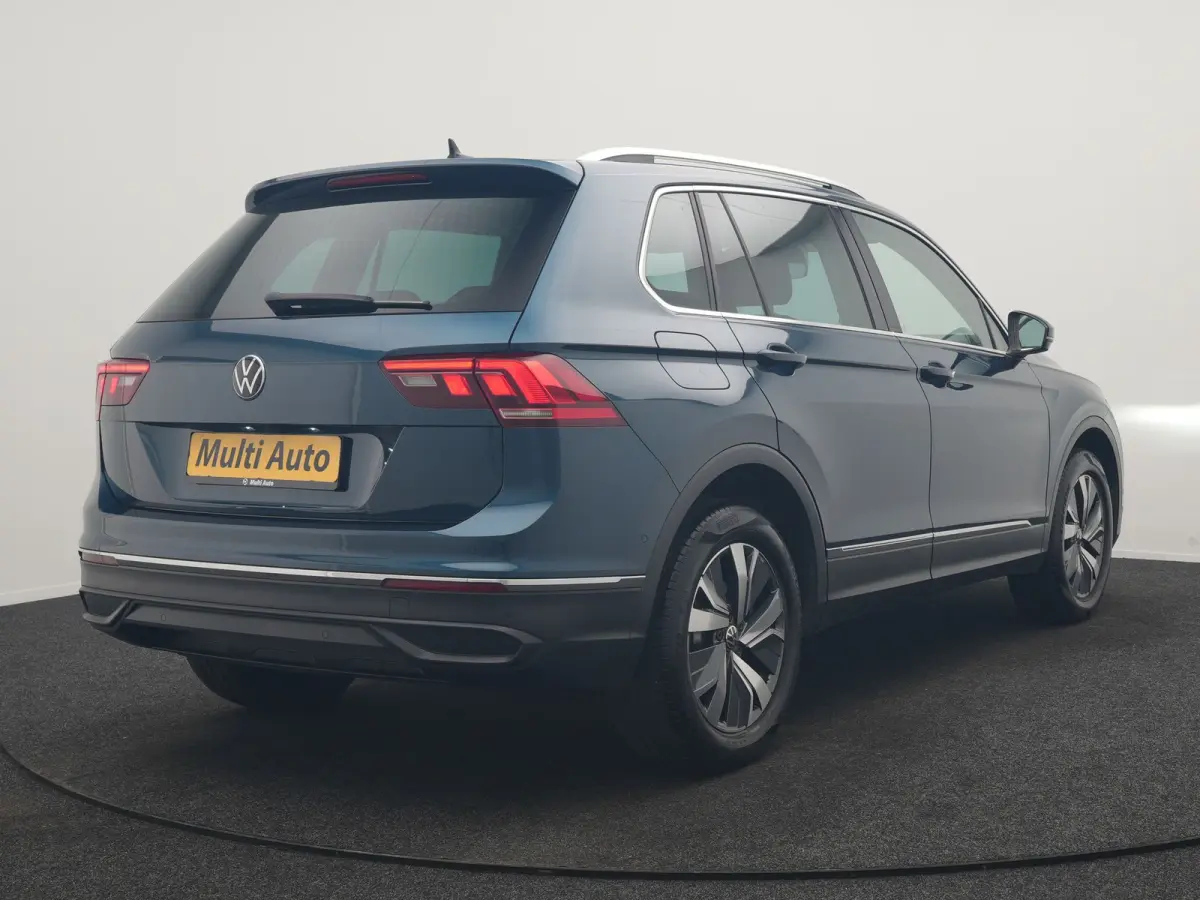 1.4 TSI eHybrid Elegance PHEV 245pk Dealer O.H. | SOH 88,4% | Trekhaak Af Fabriek | Adaptive Cruise | Camera | Alcantara Sportstoelen Massage & Verwarmd | Stuur Verwarmd | Apple Carplay | Na