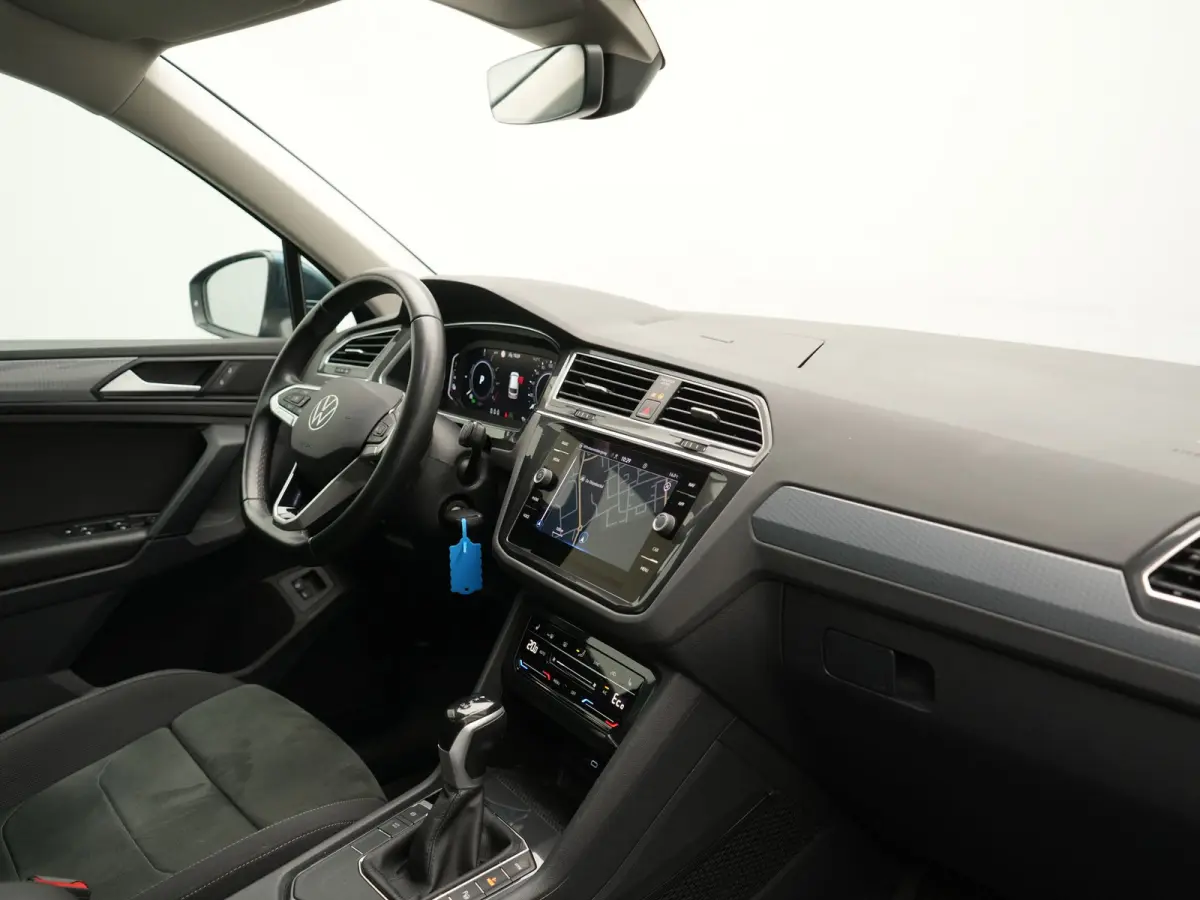 1.4 TSI eHybrid Elegance PHEV 245pk Dealer O.H. | SOH 88,4% | Trekhaak Af Fabriek | Adaptive Cruise | Camera | Alcantara Sportstoelen Massage & Verwarmd | Stuur Verwarmd | Apple Carplay | Na