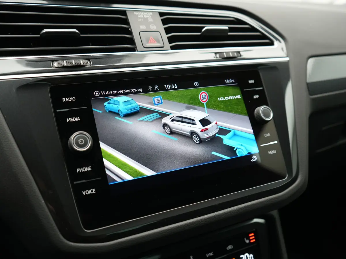 1.4 TSI eHybrid Elegance PHEV 245pk Dealer O.H. | SOH 88,4% | Trekhaak Af Fabriek | Adaptive Cruise | Camera | Alcantara Sportstoelen Massage & Verwarmd | Stuur Verwarmd | Apple Carplay | Na