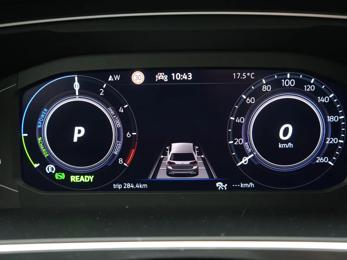 1.4 TSI eHybrid Elegance PHEV 245pk Dealer O.H. | SOH 88,4% | Trekhaak Af Fabriek | Adaptive Cruise | Camera | Alcantara Sportstoelen Massage & Verwarmd | Stuur Verwarmd | Apple Carplay | Na