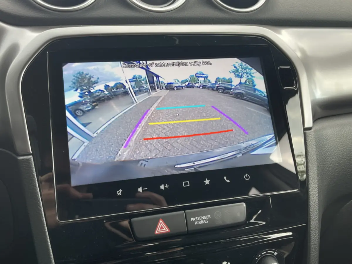 1.4 Boosterjet Smart Hybrid Select | €2.000,- voordeel | In meerdere kleuren leverbaar | Adapt. Cruise | Camera | Dodehoek | Rijstrook | Stoelverwarming | etc. etc.