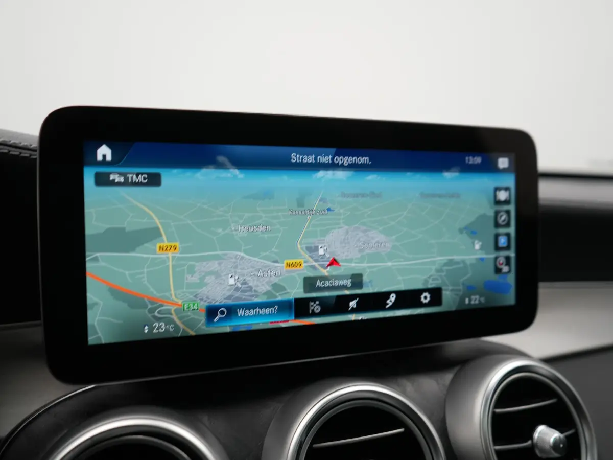 4MATIC Premium PHEV 320pk Dealer O.H. | SOH 92,1% | Panodak | Camera | Sfeerverlichting | Sportstoelen Verwarmd | Apple Carplay | Navigatie | DAB | Plug In Hybrid |