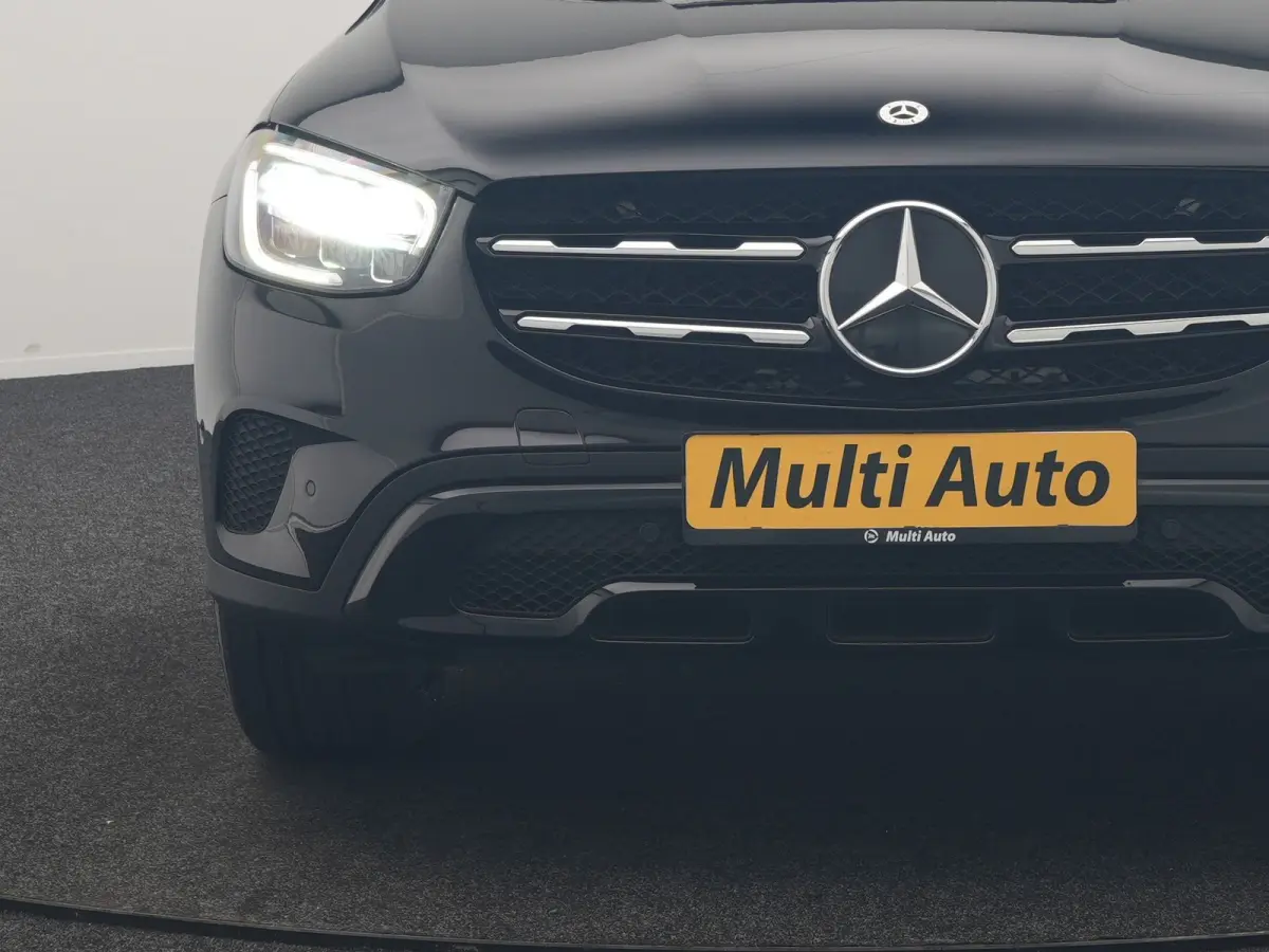 4MATIC Premium PHEV 320pk Dealer O.H. | SOH 92,1% | Panodak | Camera | Sfeerverlichting | Sportstoelen Verwarmd | Apple Carplay | Navigatie | DAB | Plug In Hybrid |