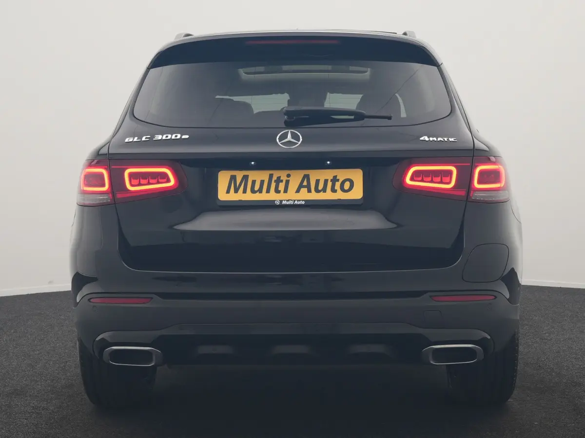 4MATIC Premium PHEV 320pk Dealer O.H. | SOH 92,1% | Panodak | Camera | Sfeerverlichting | Sportstoelen Verwarmd | Apple Carplay | Navigatie | DAB | Plug In Hybrid |